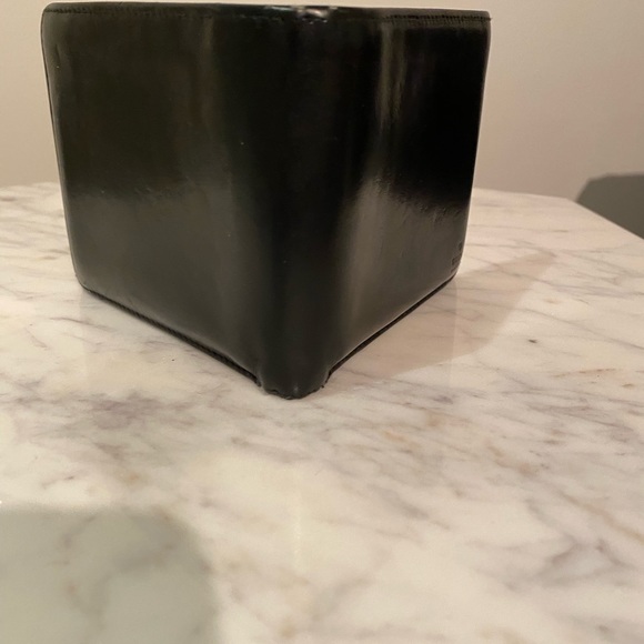 Gucci Wallet - Picture 16 of 16